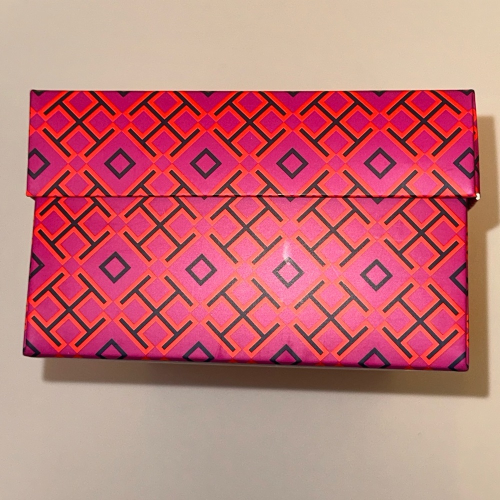 Tory Burch Box🌷 - Picture 6 of 6
